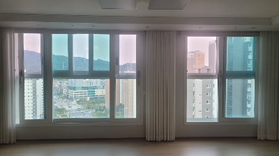 아파트 거실 청소