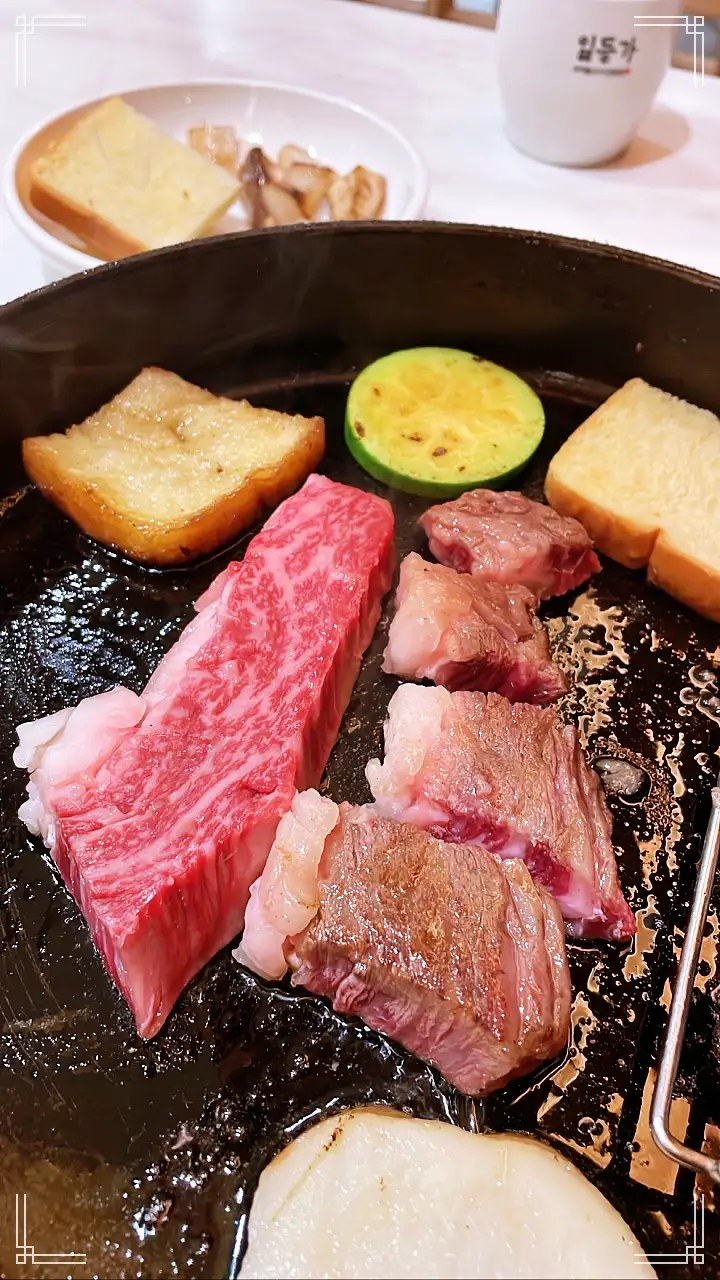 생방송오늘저녁 한우 케이크 골라먹는 정육 식당 24시간 영업 갈비탕 토마호크 스테이크 강남 신사동 압구정 맛집 추천
