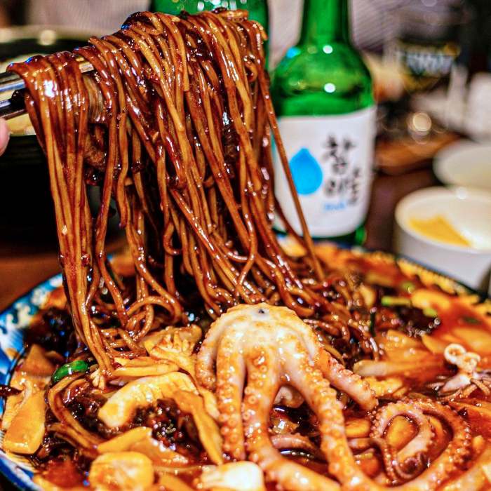 용리단길 삼각지 식당 일품 중식 한 상 중화국밥 롤멘보샤 향라가지 맛있으면 0칼로리 맛집 추천