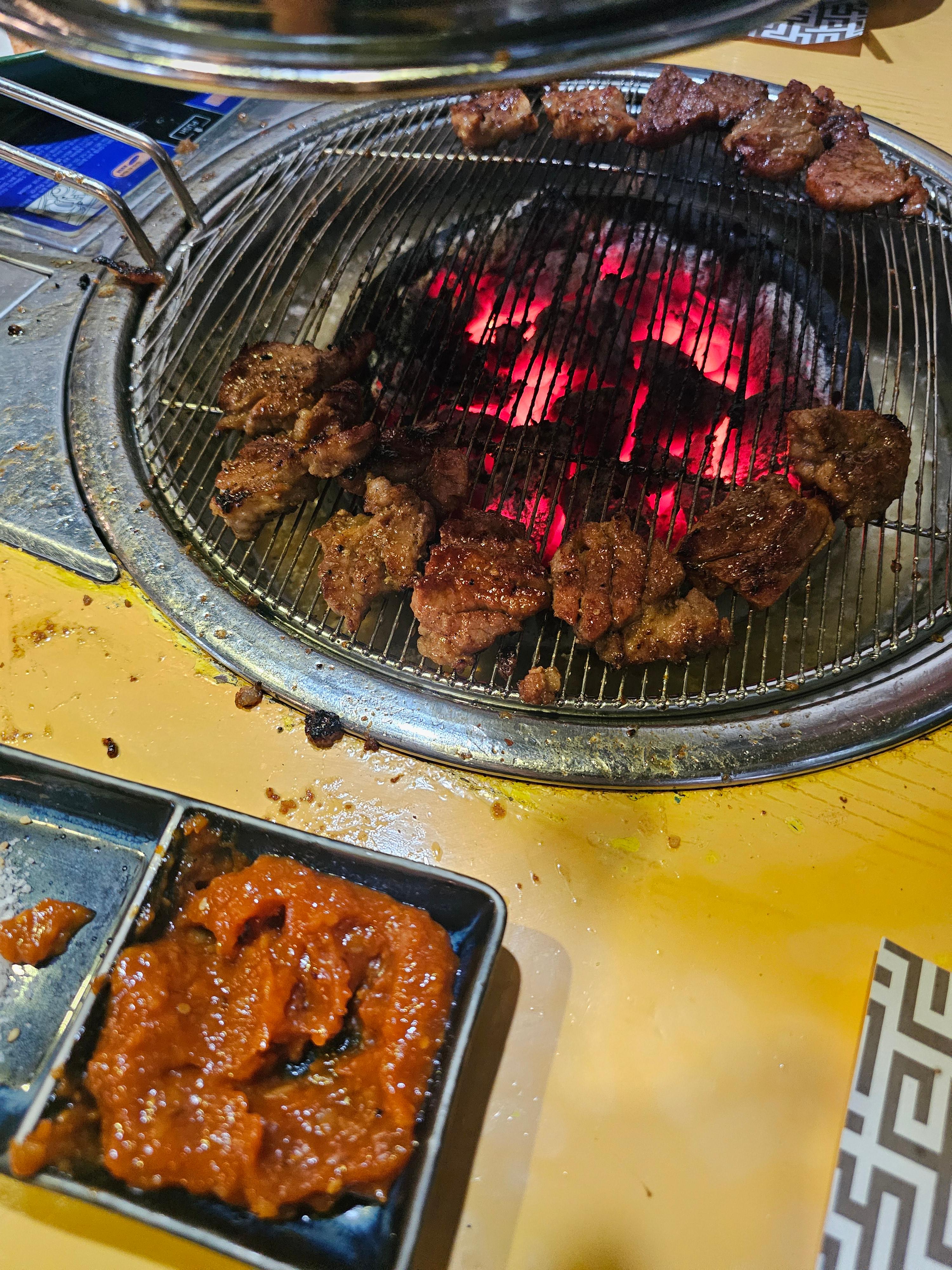 숯불 돼지왕갈비 내돈내먹