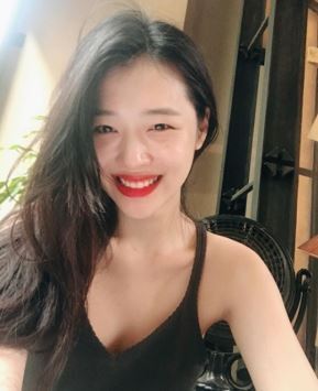 설리 리얼 노출 원본 사진