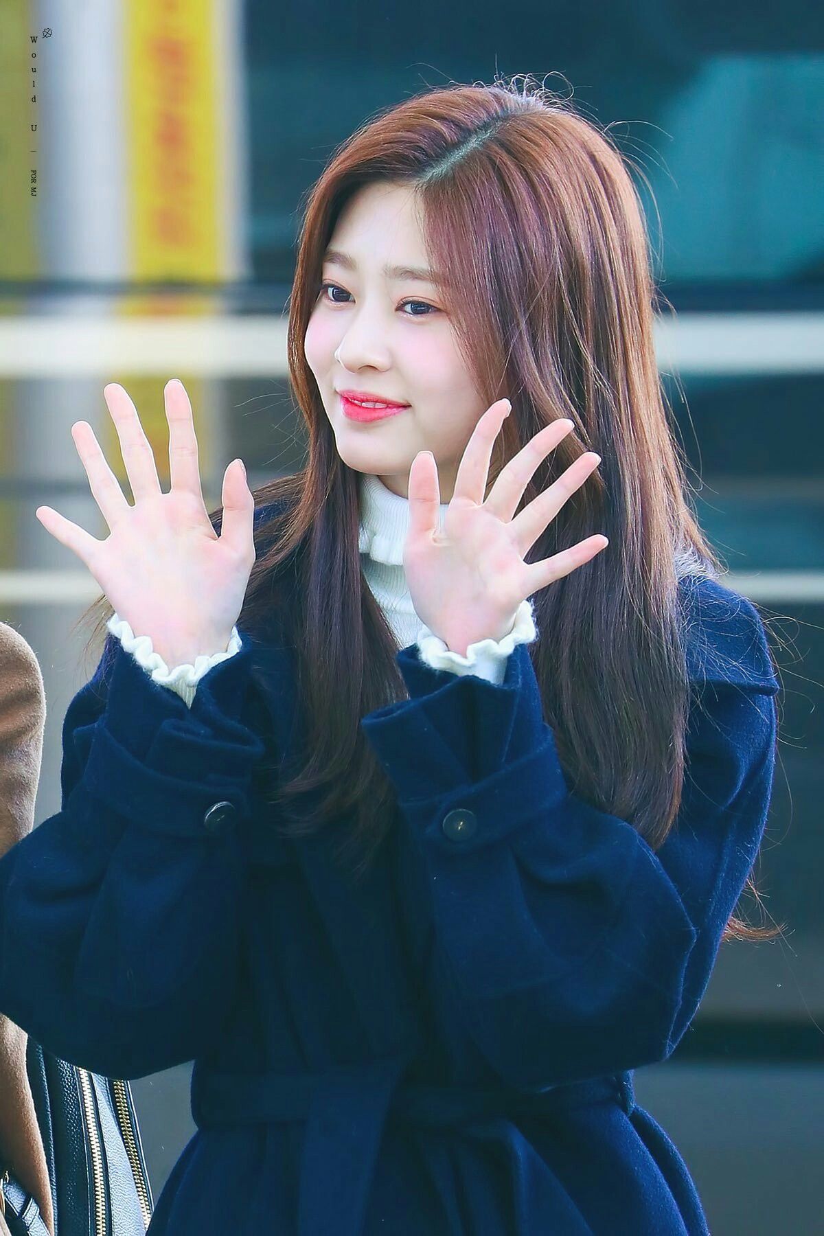 아이즈원 김민주 최애사진