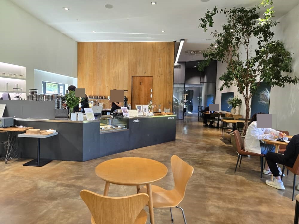 가평 나무아래오후