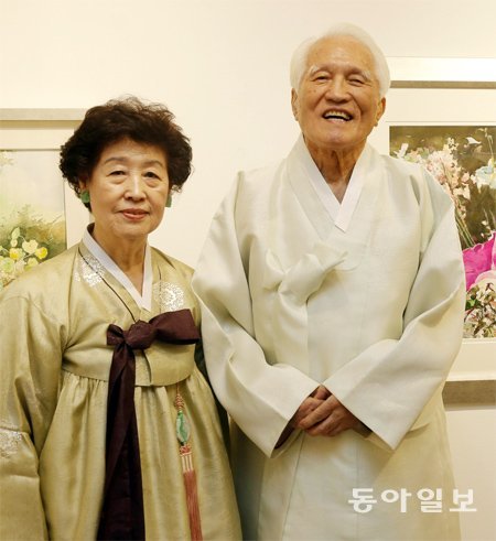 최형우 전 장관 생전 정치 활동 관련 기록 사진