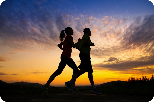 조깅하는 두남녀