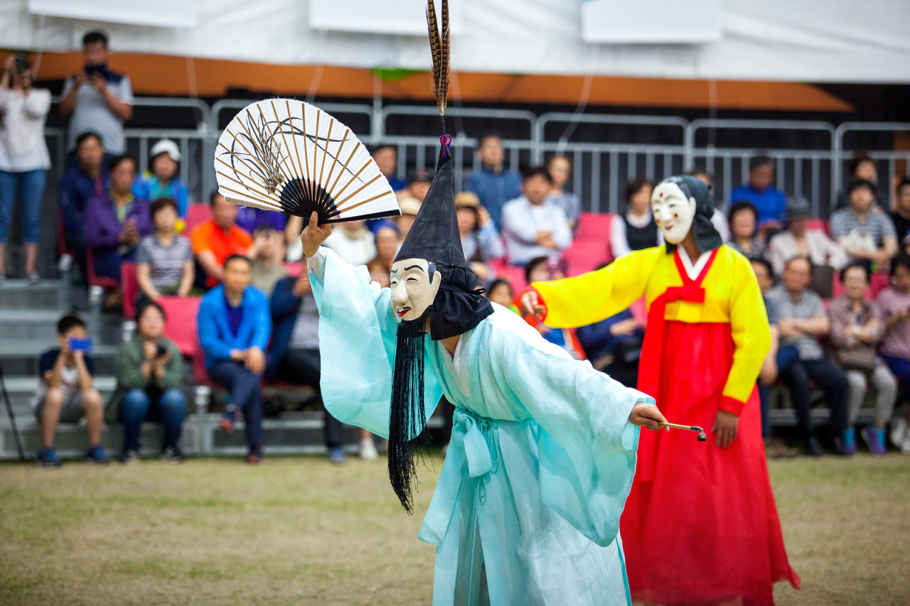 Korea's traditional mast dance at Andong