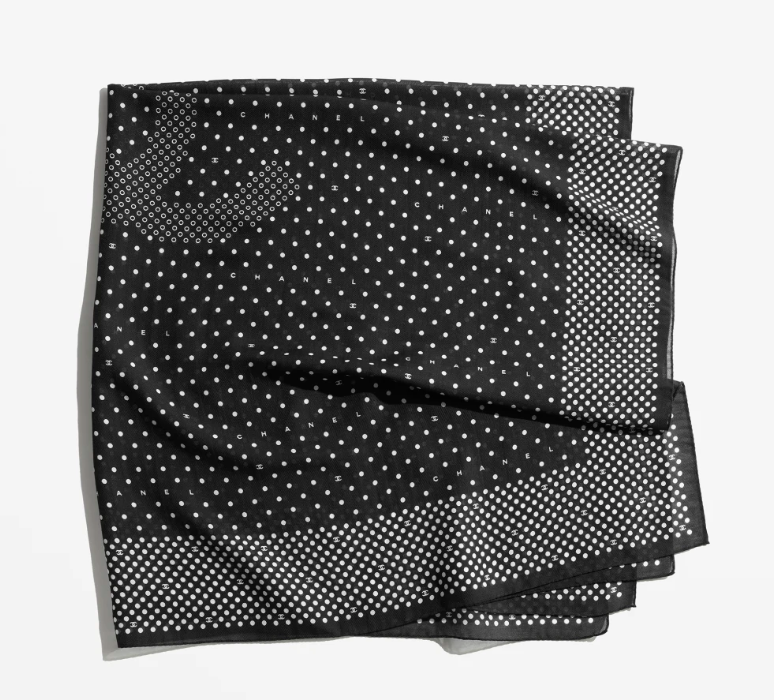 샤넬 스퀘어 스카프