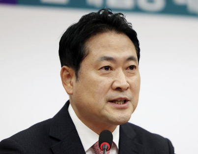 장동혁 국회의원 프로필 장동혁 아파트 4채 논란 지지율 부인 종교 한동훈 