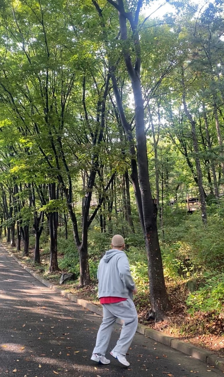 데일리룩(오뭘입)무신사 숏비니&#44; 토피 후드 집업&#44; 칼하트 반팔&#44; 제멋 조거 팬츠&#44; 아식스 젤 카야노 5 OG&#44; 빈티지패션&#44; 데일리룩&#44; 남자데일리코디&#44; 남자데일리패션&#44; ootd