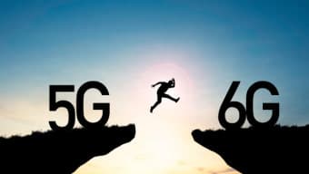 6G 통신 표준화 방향과 기술 구조