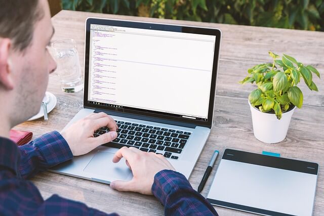컴퓨터 공학 관점의 TypeScript란? JavaScript 개발의 생산성을 높이는 방법
