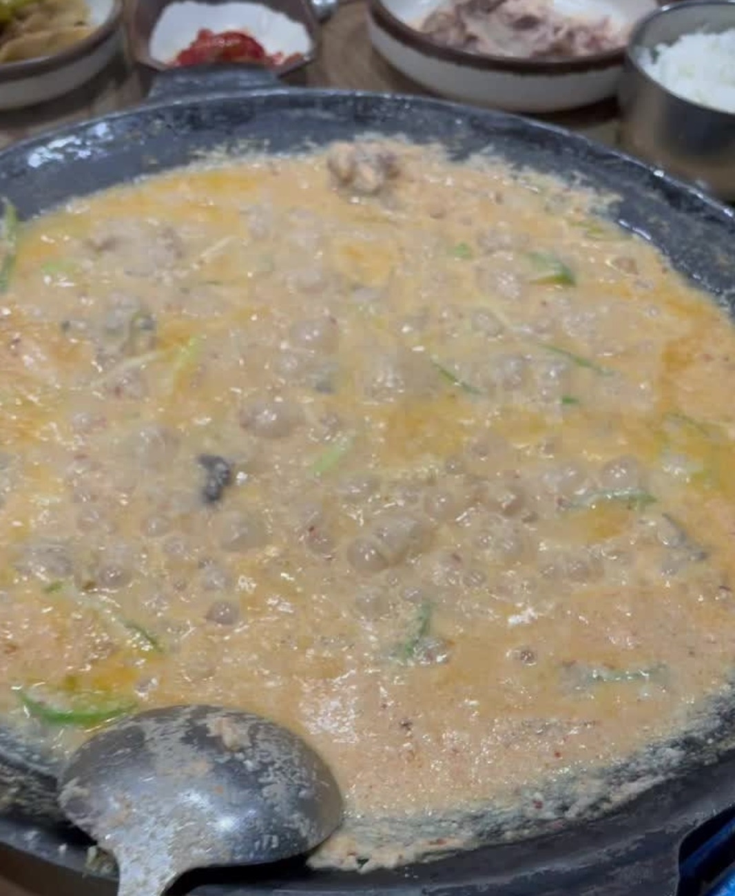 백반기행-안양-밥상-콩비지-콩갈아멧돌되비지