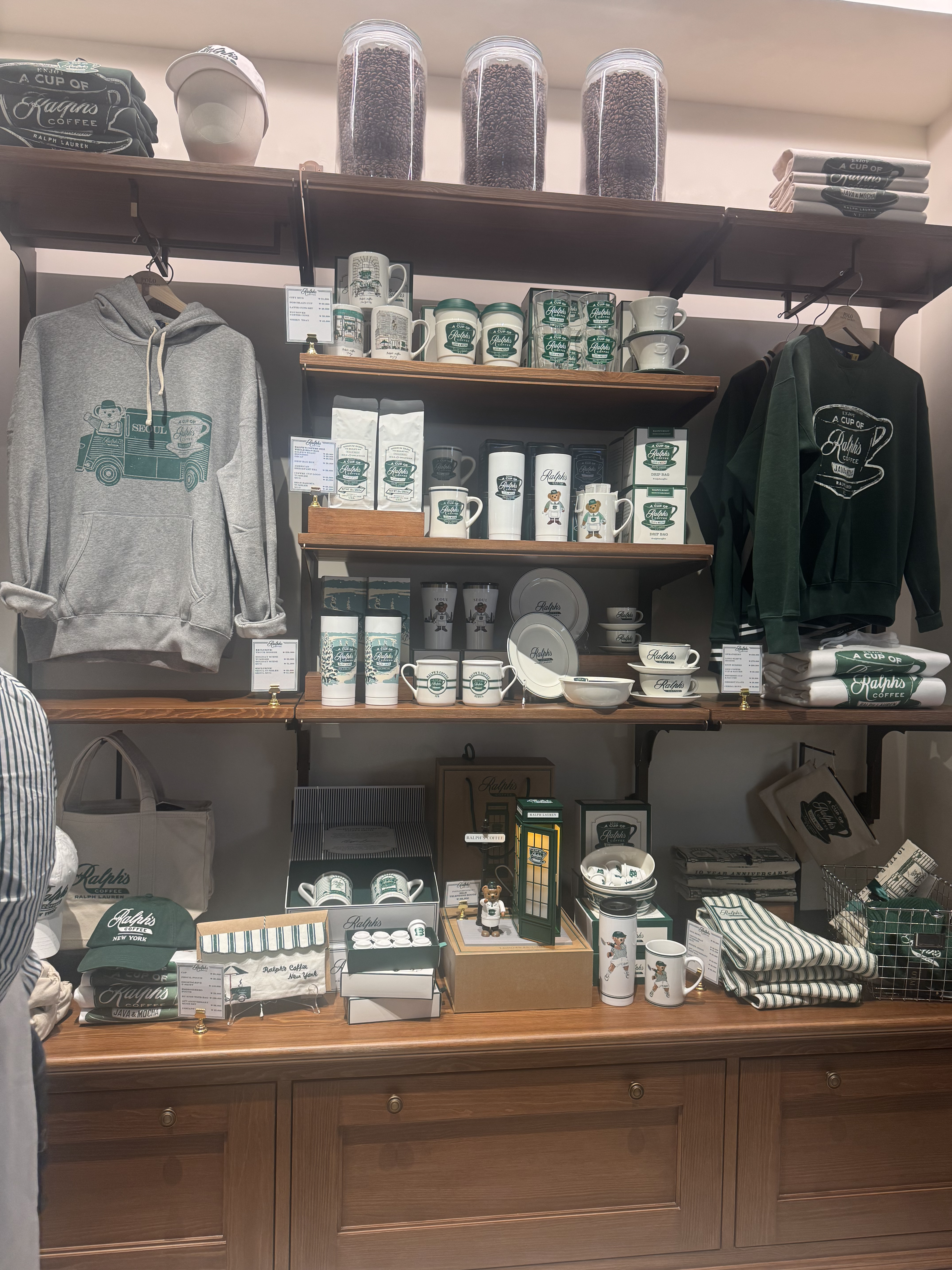 랄프스 커피 굿즈들