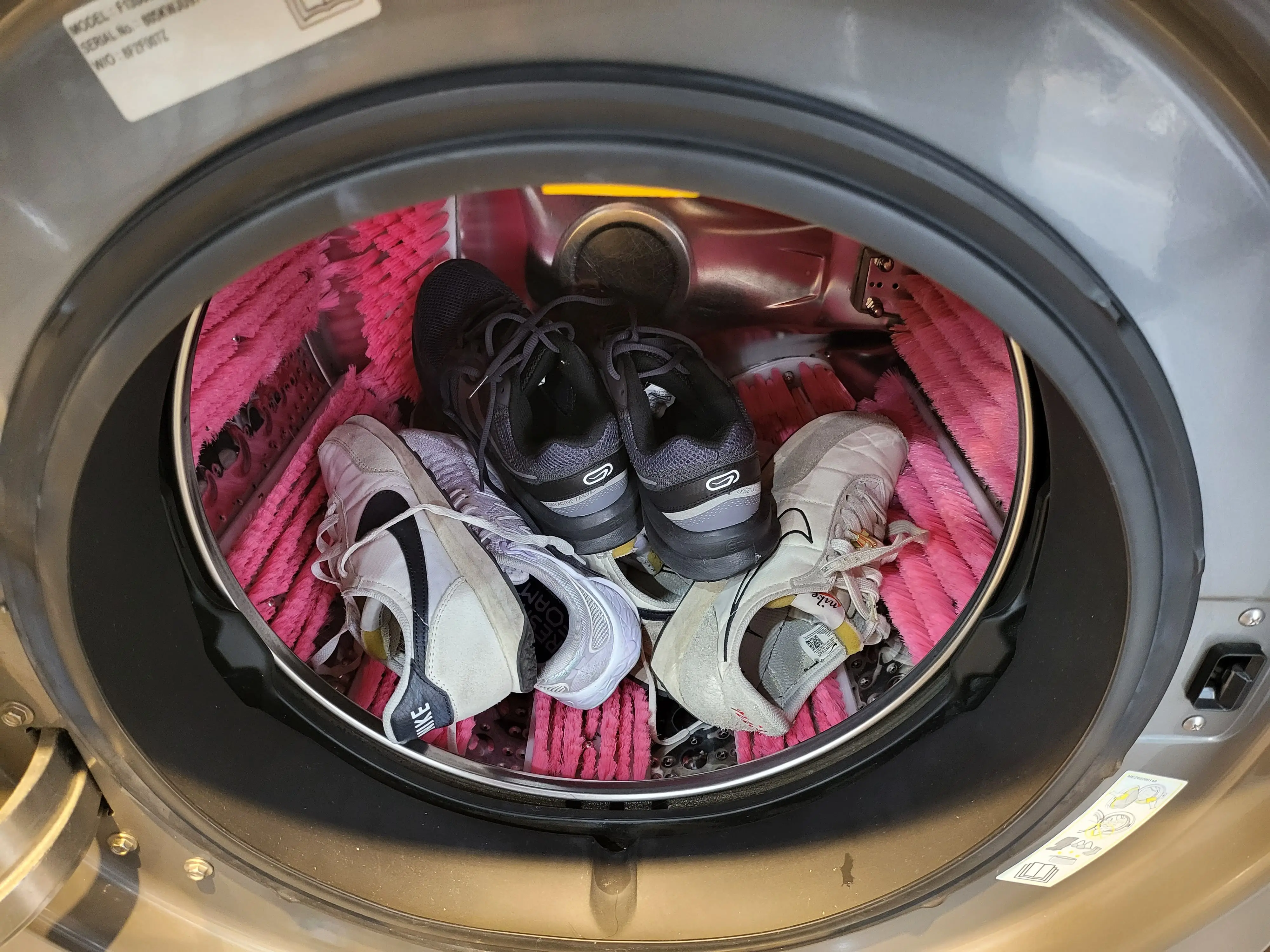 운동화 세탁기 내부