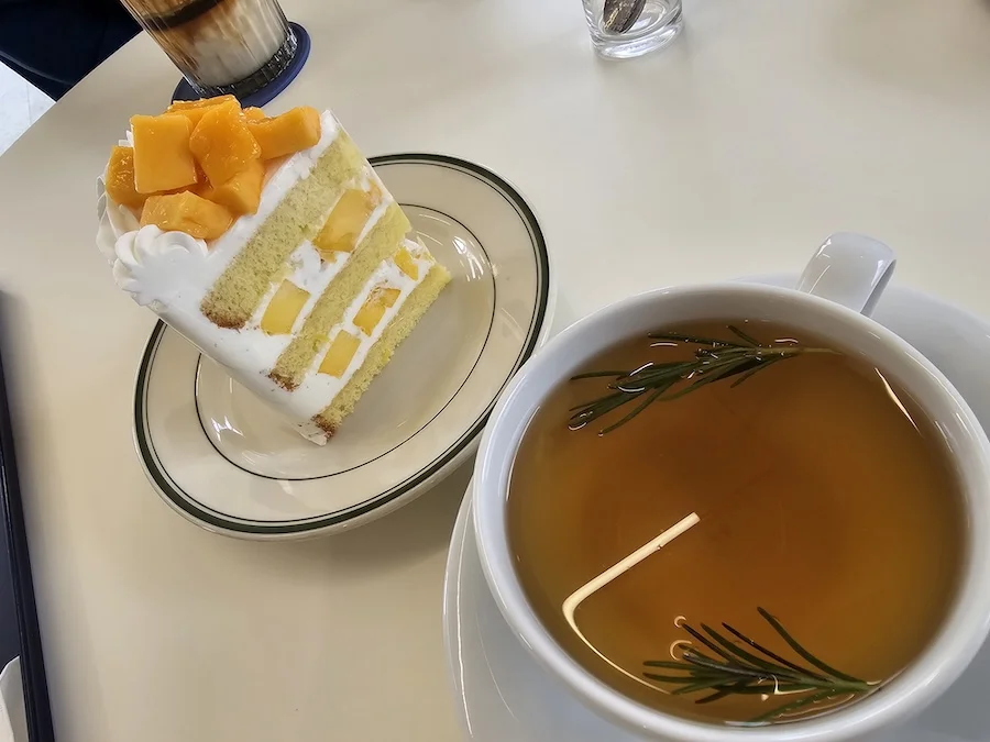 영종도 카페 추천 퍼플 스왈로우 데이트 코스 케이크 맛집