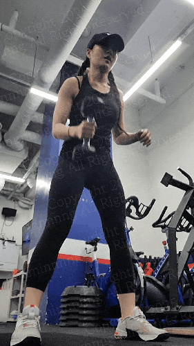 dumbbell single alternating clean squat + press (덤벨 싱글 얼터네이트 클린 스쿼트 앤 프레스)