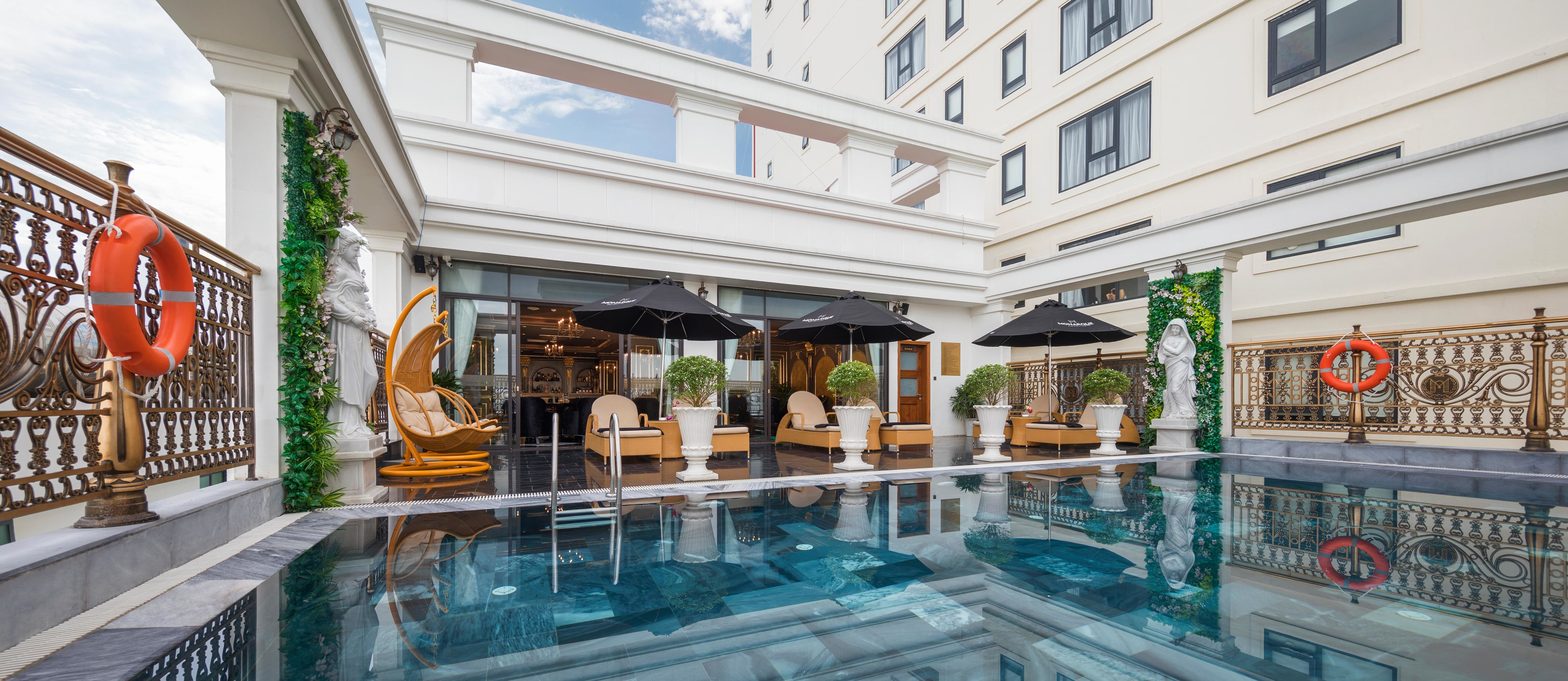 모나크 호텔 다낭 (Monarque Hotel Danang)