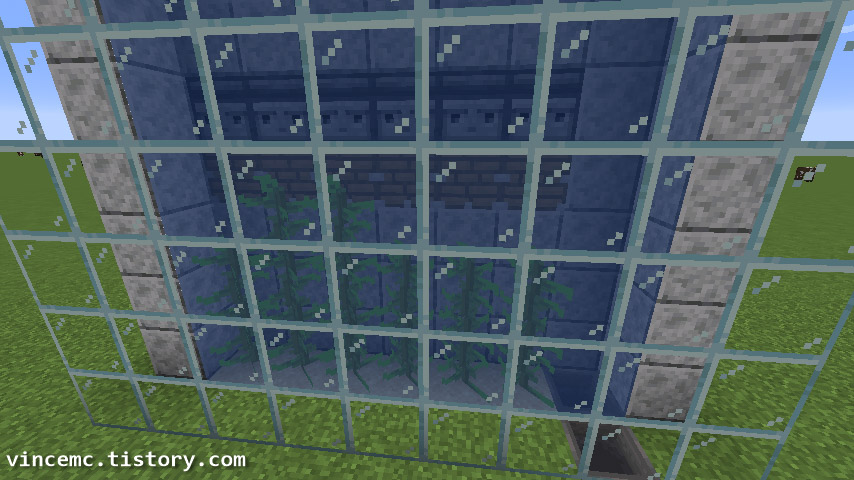 자동 켈프농장 뒤로 피스톤 위에 설치된 관측기의 모습