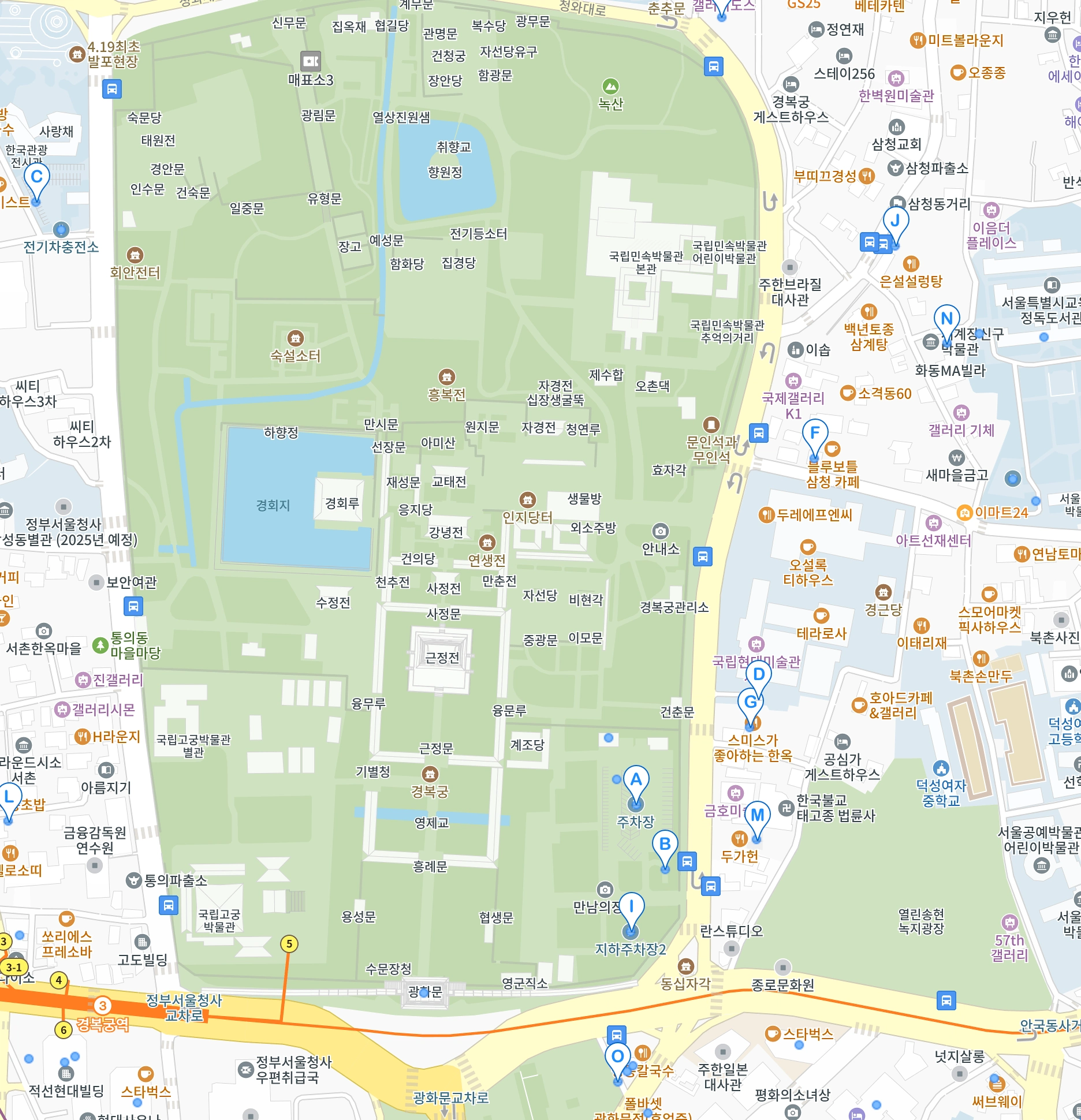 정독도서관 벚꽃 주차장