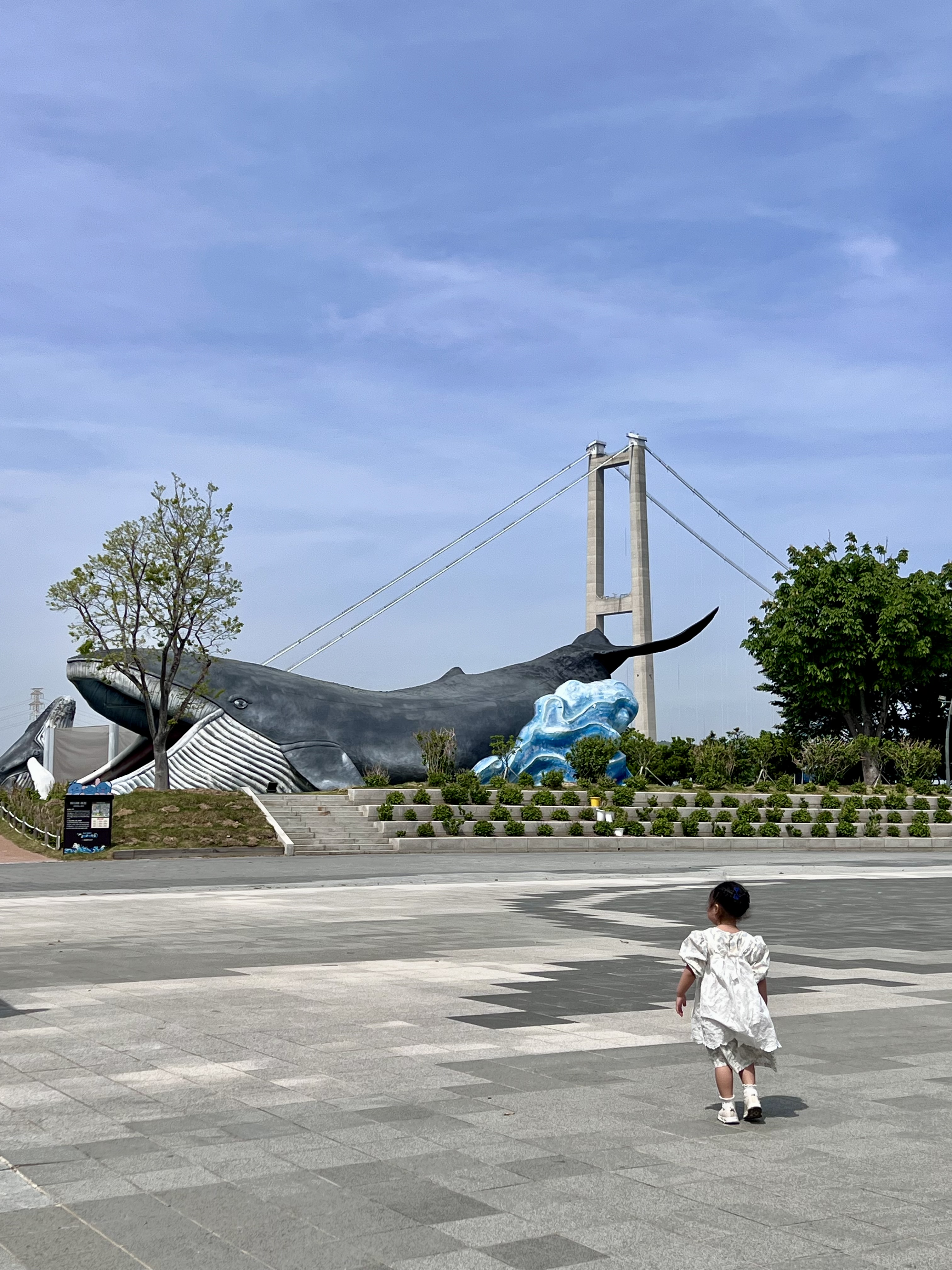 고래광장의 고래모형 전시