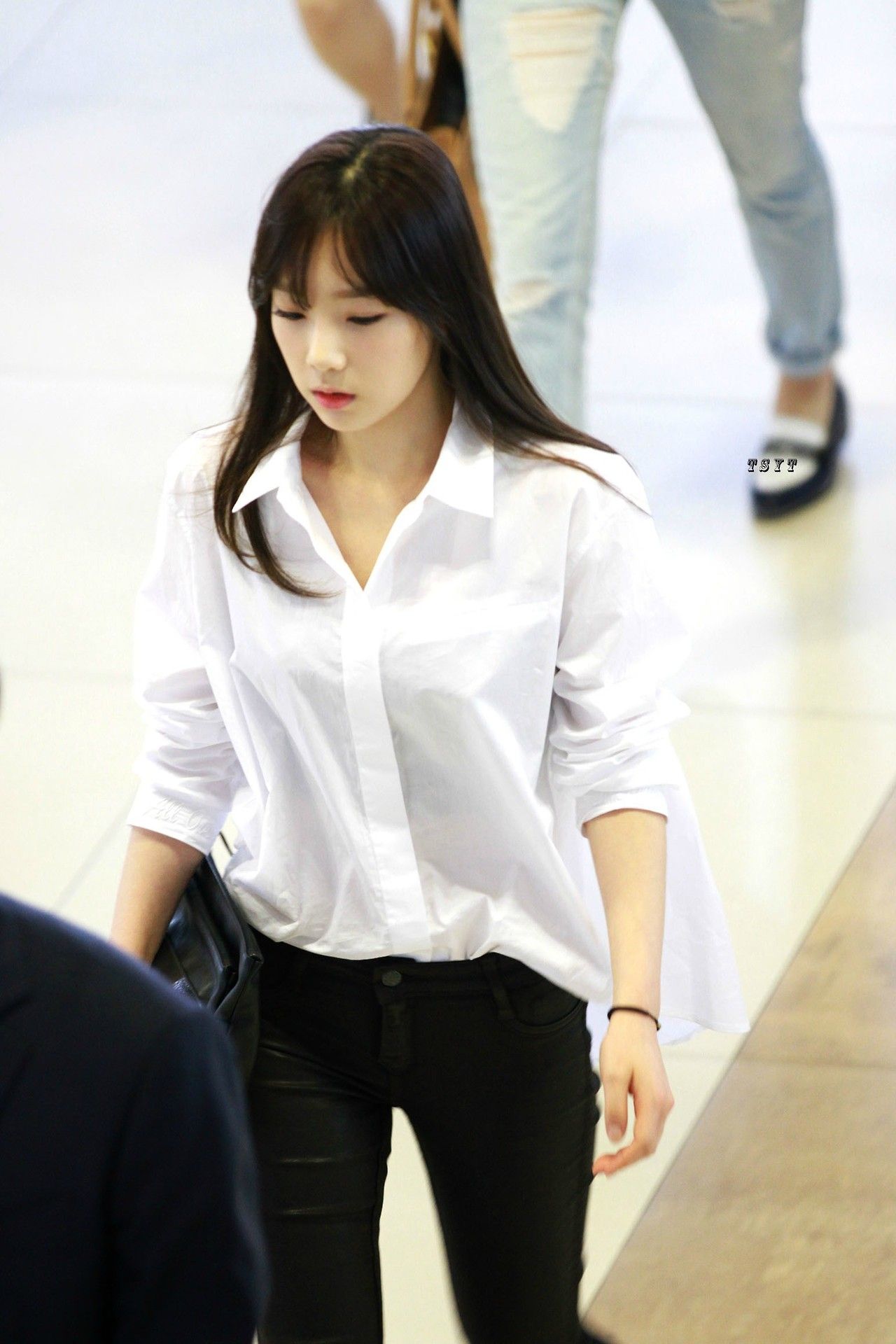 태연 공항패션 사진 태연 공항패션 사진