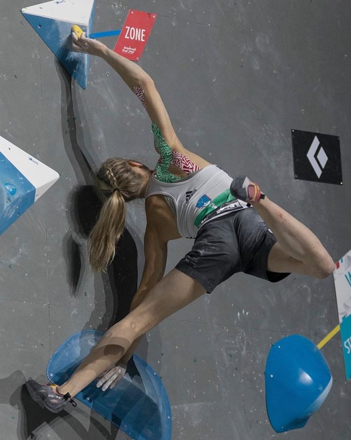 얀야의 클라이밍 스타일은 파워풀하다