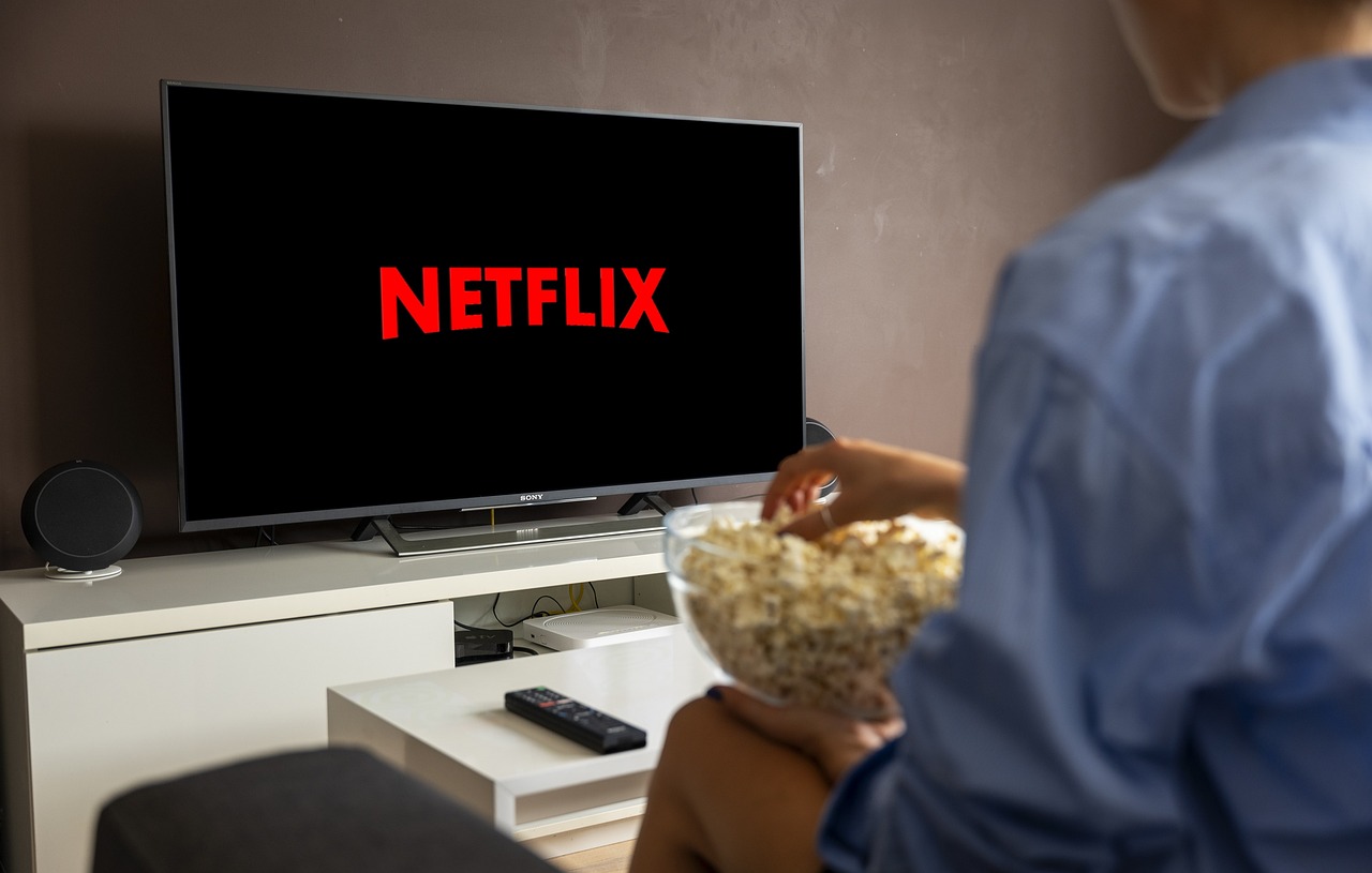 코로나19 이후 OTT 서비스의 성장과 변화