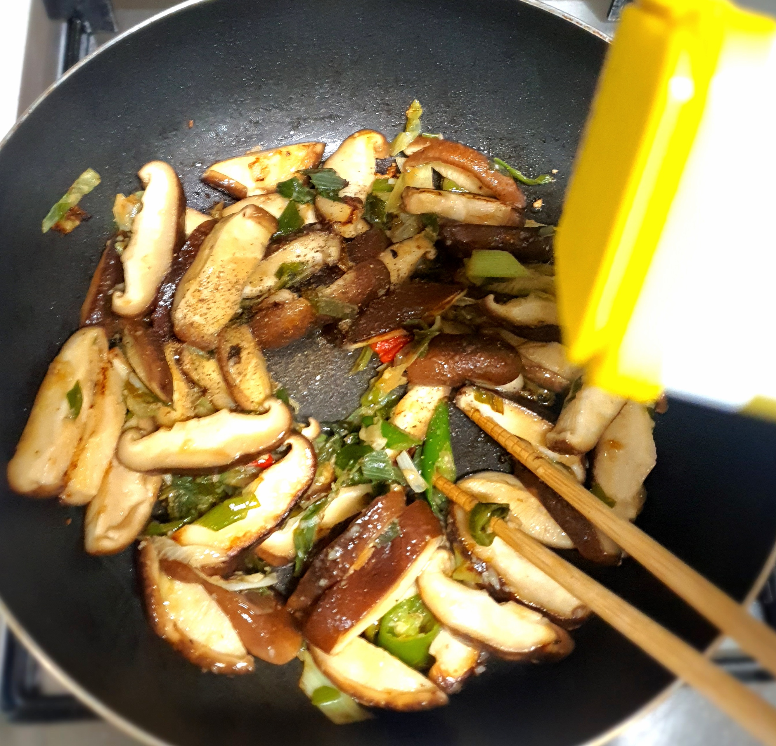 후춧가루도-취향대로-넣어요.