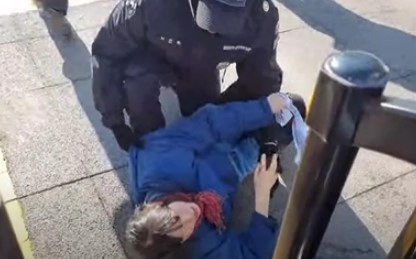 대진연 김건희 특검 외치며 대통령실 진입 시도 