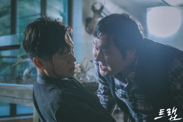 윤경호 데뷔