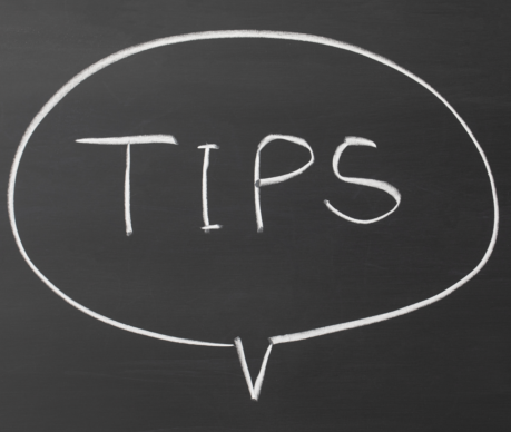 말풍선 안에 'TIPS'라고 적혀 있음