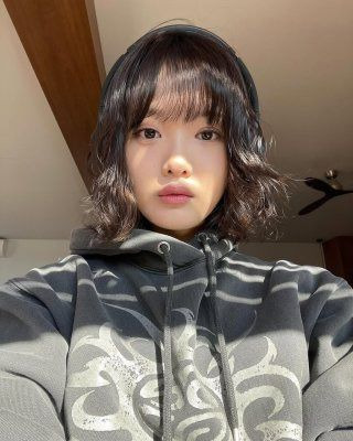 한로로, 싱어송라이터한로로, 한로로프로필, 한로로나이, 한로로본명, 한로로고향, 한로로학력, 국어국문학가수, 한로로결혼, 한로로남편, 유퀴즈한로로, 한로로유재석시, 한로로감자탕, 한로로입춘, 한로로애증, 로켓단, 한로로MBTI, 한지수, 자몽살구클럽, 한국대중음악상