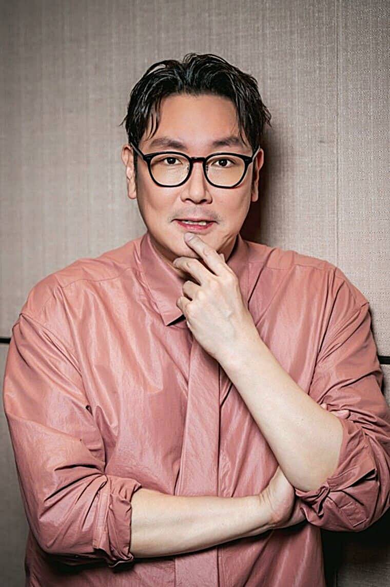 배우-조진웅