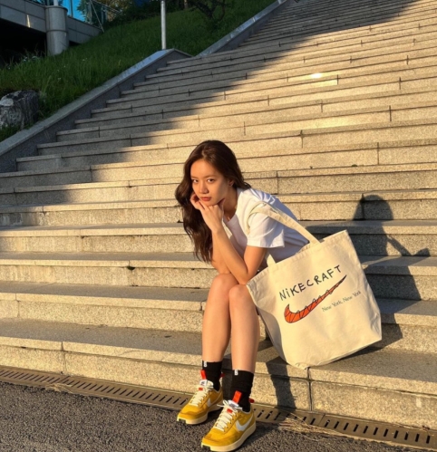 정유미 신발