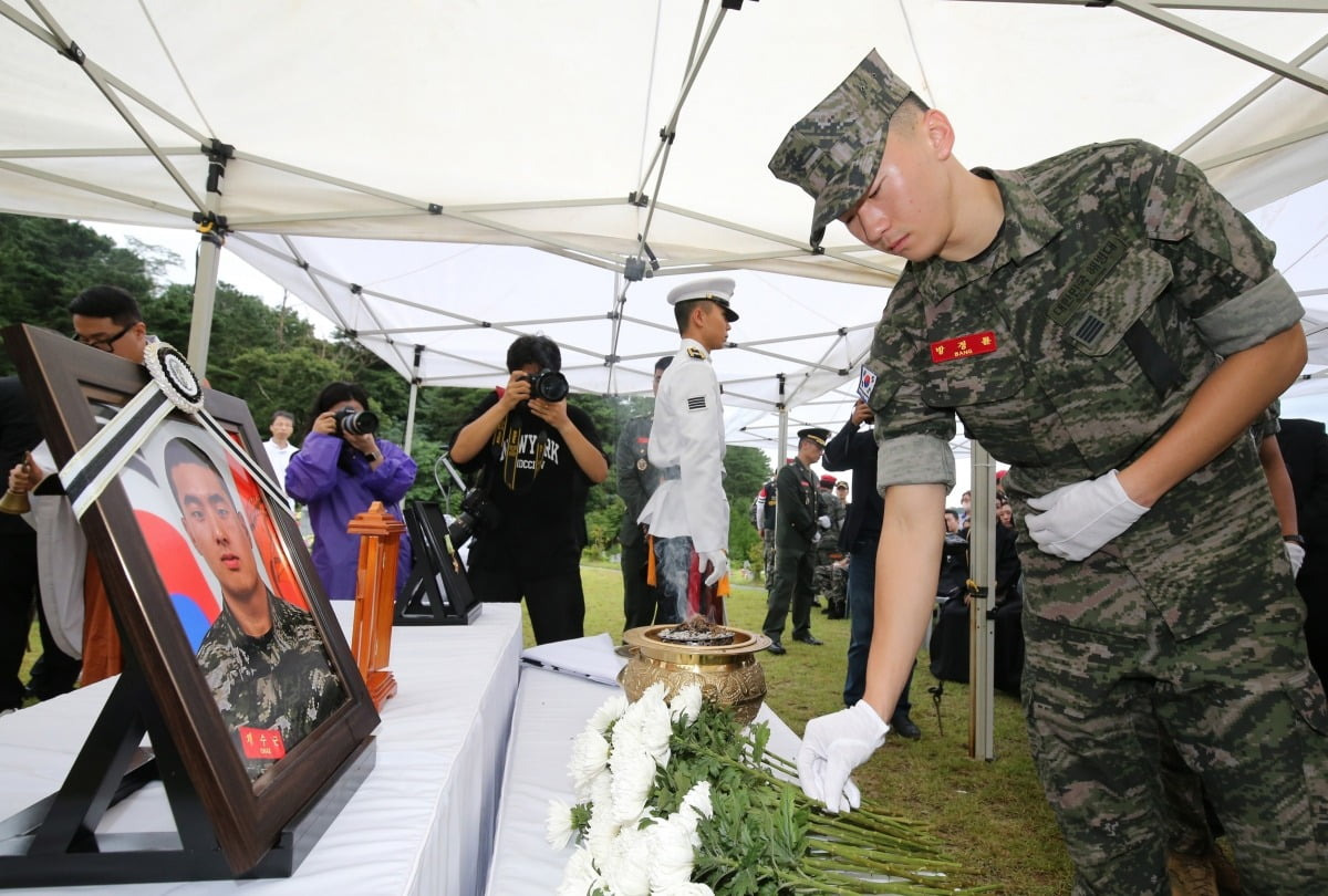 이충면 핵심 인물로 등장