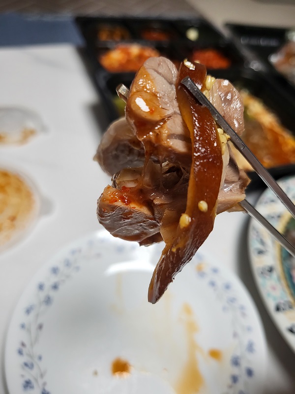 청담족발 반반족발 따뜻한 족발