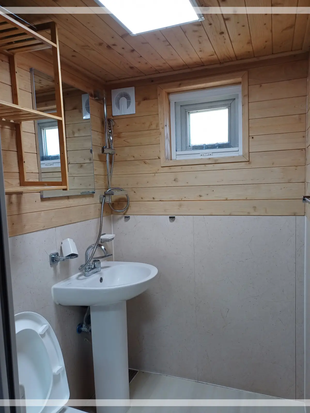 금강자연휴양림-강마루-화장실