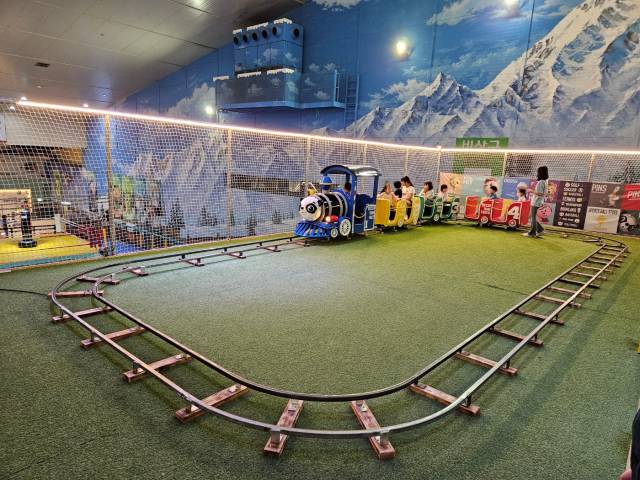 볼베어파크 기차