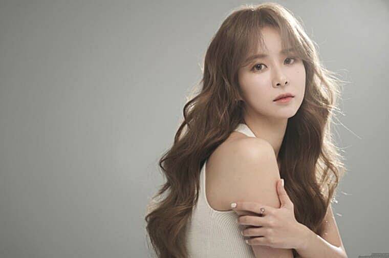 가수-은가은