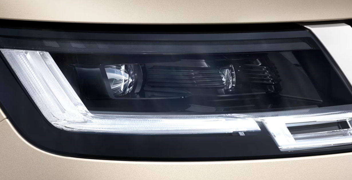 레인지로버 플러그인 하이브리드 외부 디자인