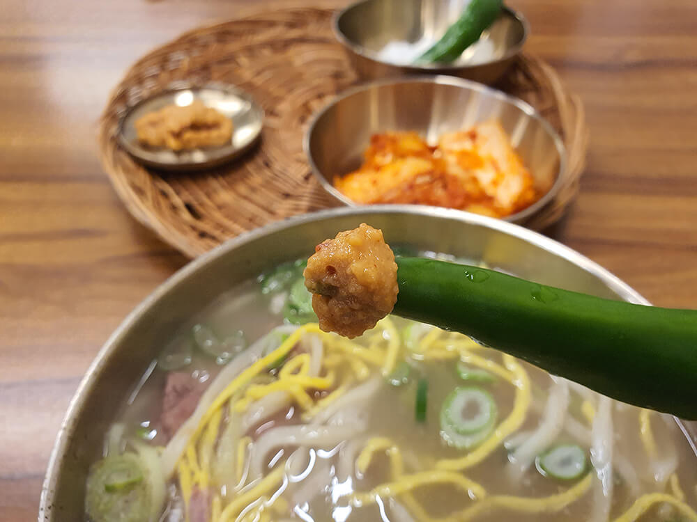 평이담백 뼈칼국수 방이점 - 뼈칼국수9