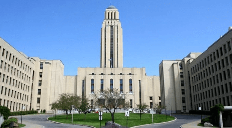 몽트레알-대학교-Universit&eacute;-de-Montr&eacute;a