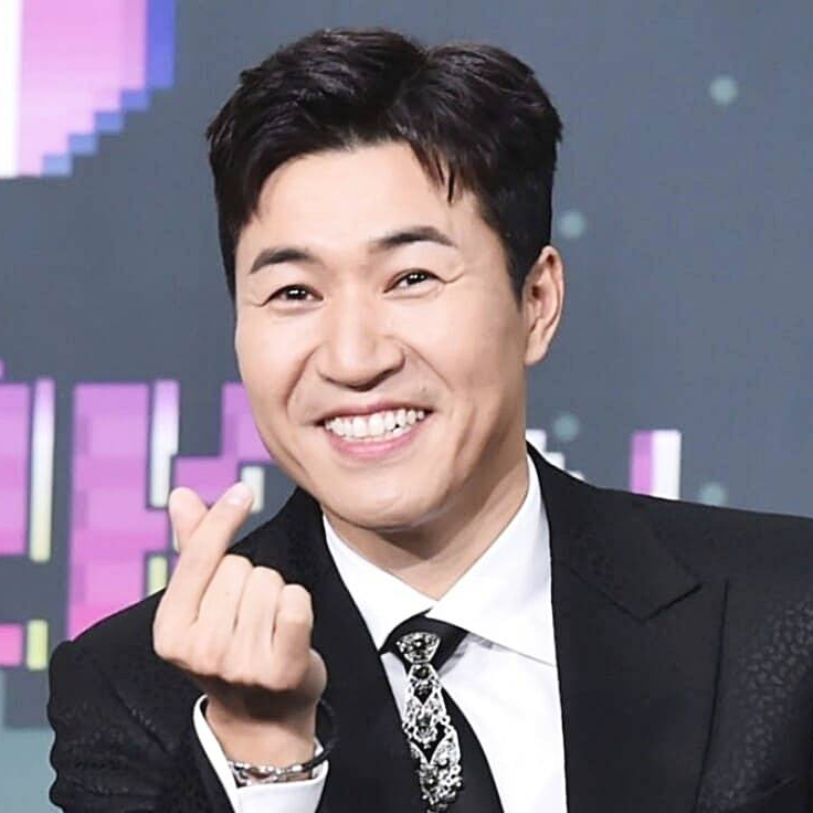 가수-김종민