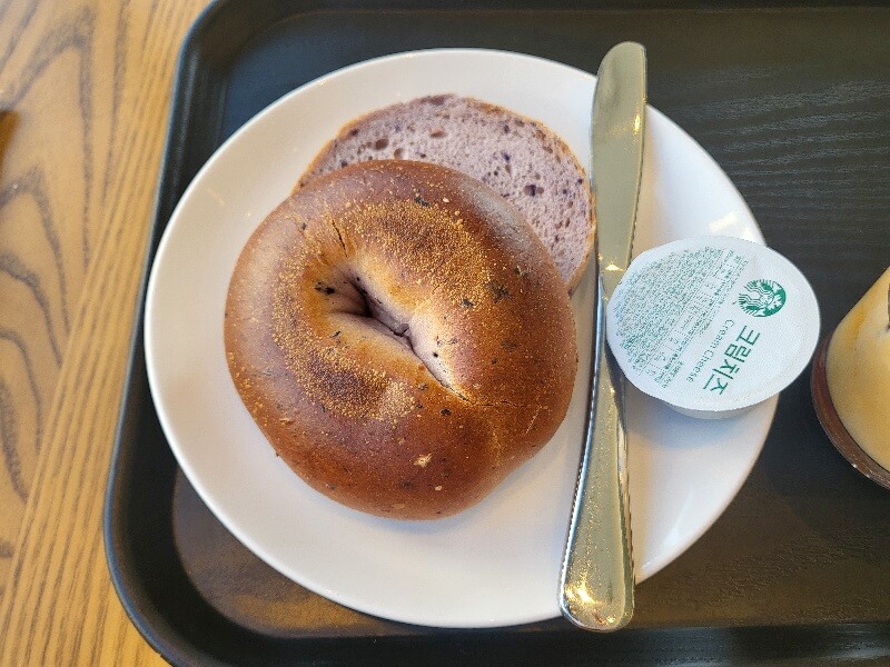 바닐라 크림 콜드브루 스타벅스 탕종 베이글