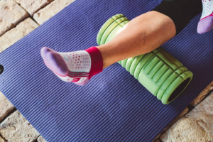 폼롤러로-종아리-스트레칭