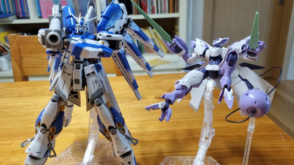 하이뉴건담과 베귀르베우