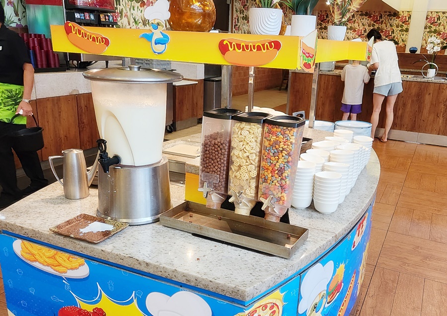 매일아침 있는 시리얼과 우유