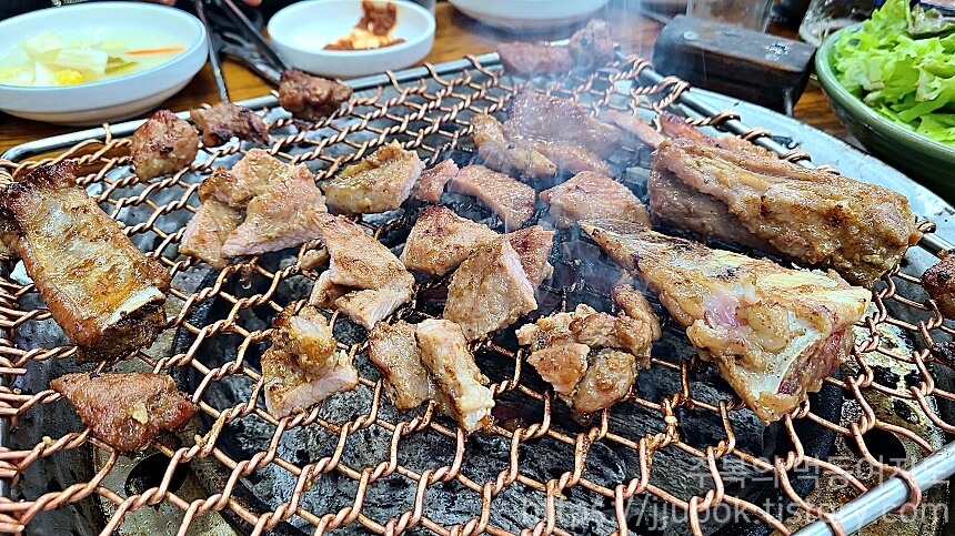 바베큐광장-돼지갈비-2