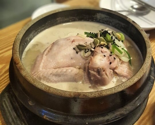 종로 한옥 삼계탕집, 토속촌 삼계탕