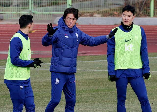 홍명보 감독, 4개월 만에 소집! 월드컵 3차 예선 앞두고 본격 담금질